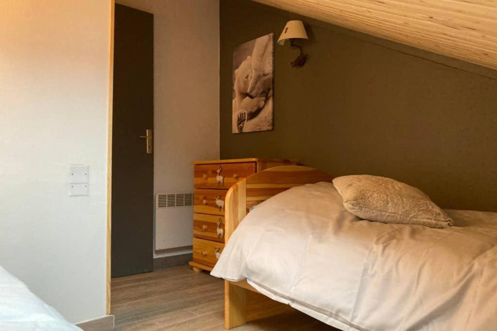 Chalet cosy rénové avec vue sur le lac Les Angles  Exterior foto